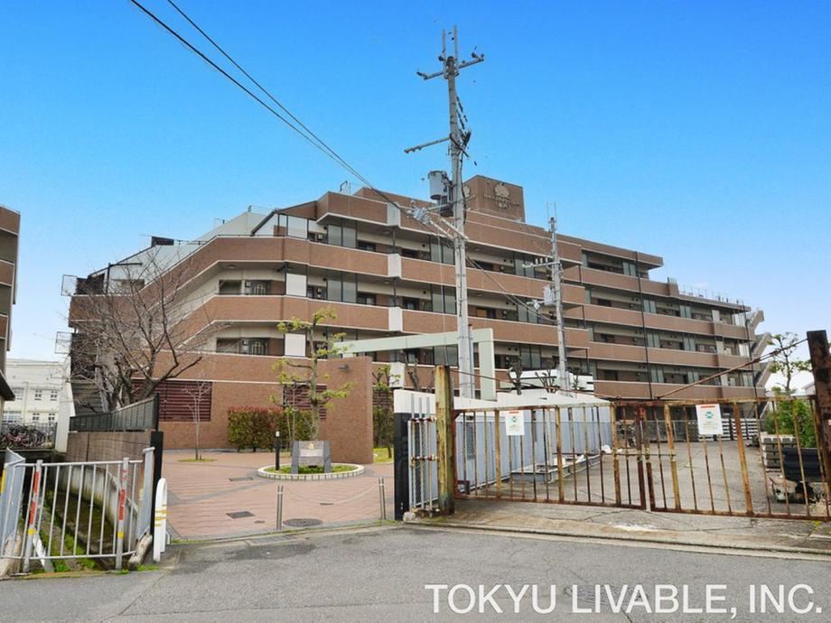 2LDK apartment in Nishi Ward, Sakai, Osaka - Photo 1