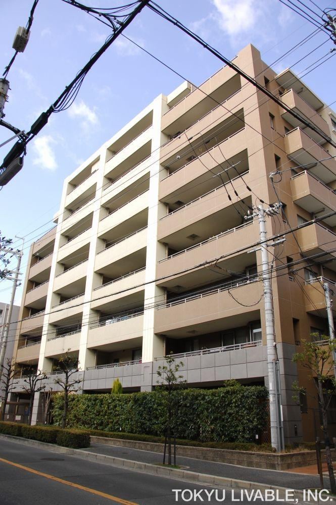 3LDK apartment in Toyonaka, Osaka - Photo 1