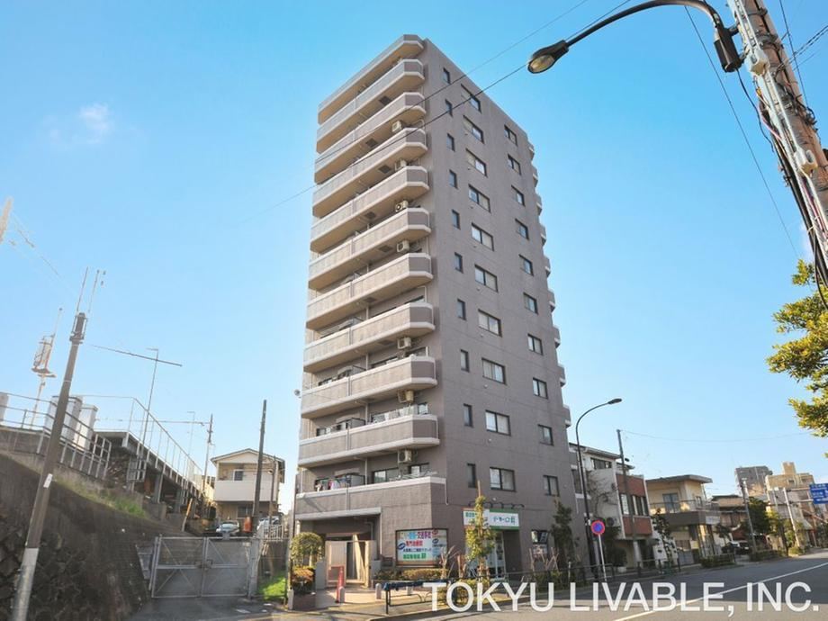 2LDK+S apartment in Katsushika Ward, Tokyo - Photo 1