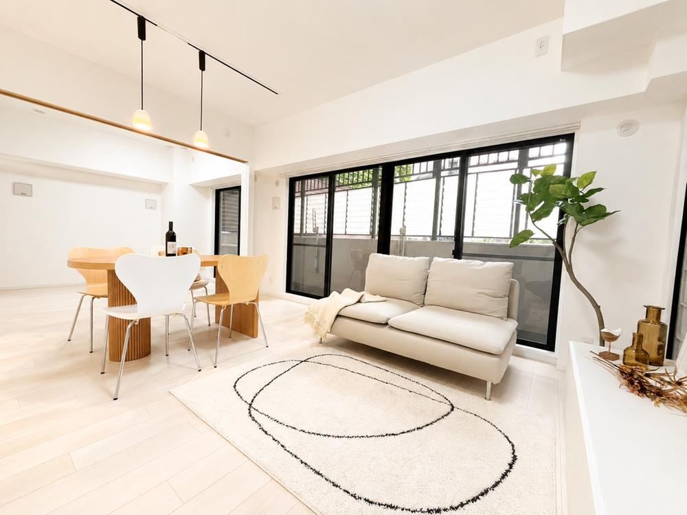 2LDK+S apartment in Nishi Ward, Osaka - Photo 1