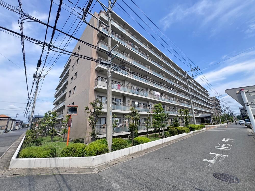 3LDK apartment in Kasukabe, Saitama - Photo 1