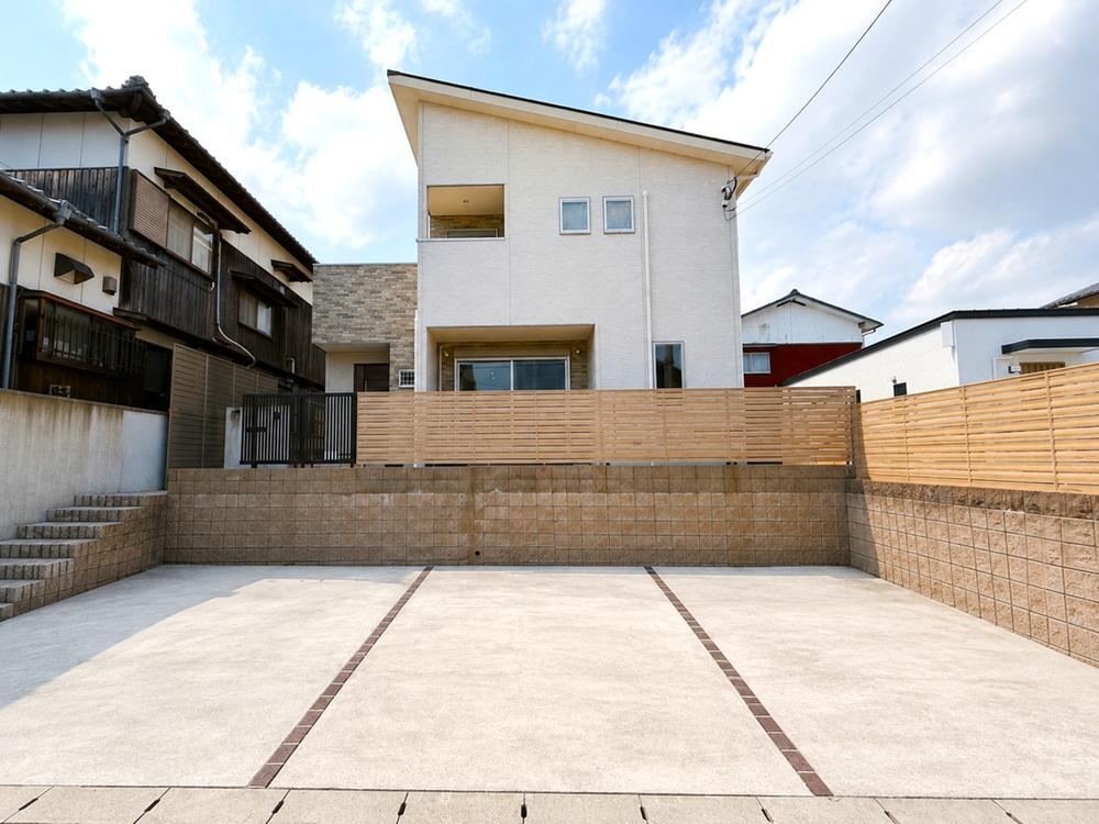 4LDK house in Yahatanishi Ward, Kitakyushu, Fukuoka - Photo 1
