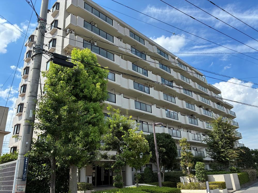 4LDK apartment in Kuki, Saitama - Photo 1