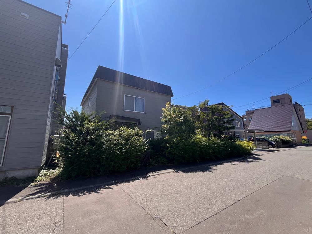 215 m² land in Shiroishi Ward, Sapporo, Hokkaido - Photo 1