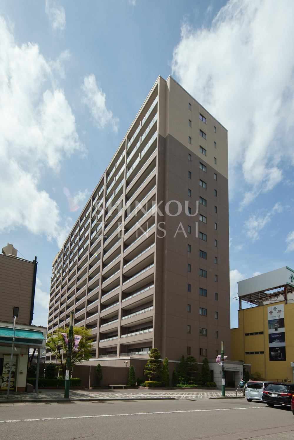 2LDK apartment in Hirosaki, Aomori - Photo 1