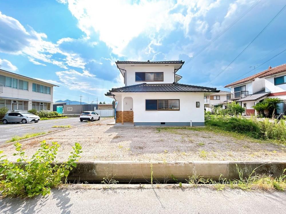 4LDK house in Tambasasayama, Hyogo - Photo 1