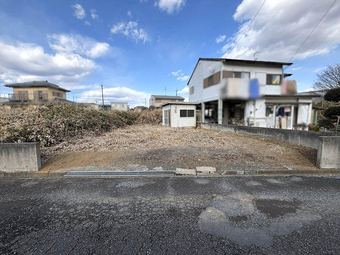 plot of land in Komitama