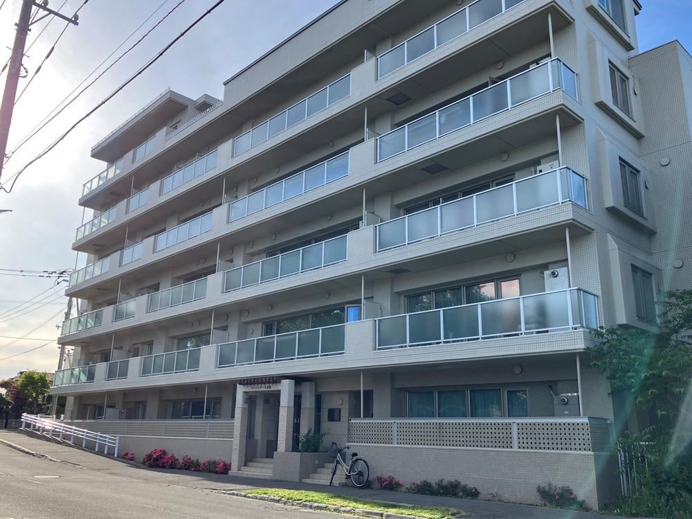 4LDK apartment in Toyohira Ward, Sapporo, Hokkaido - Photo 1