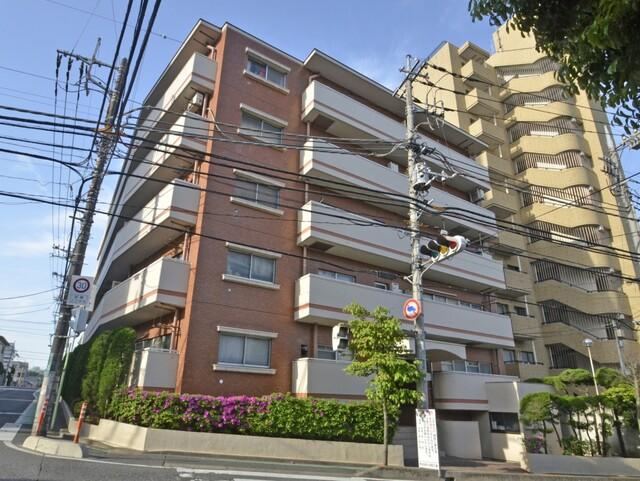 2LDK apartment in Urawa Ward, Saitama - Photo 1