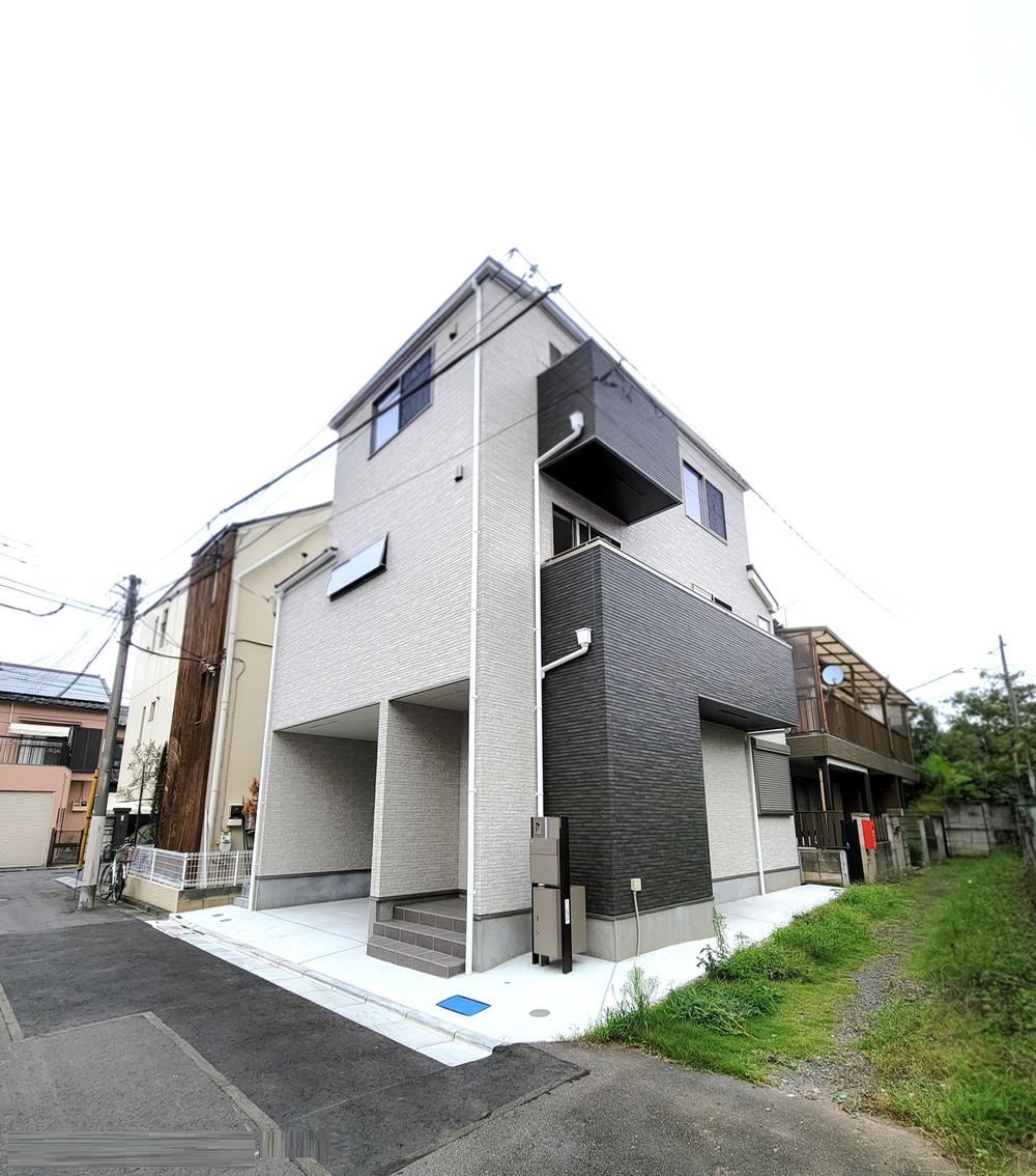 3LDK+S house in Kita Ward, Tokyo - Photo 1