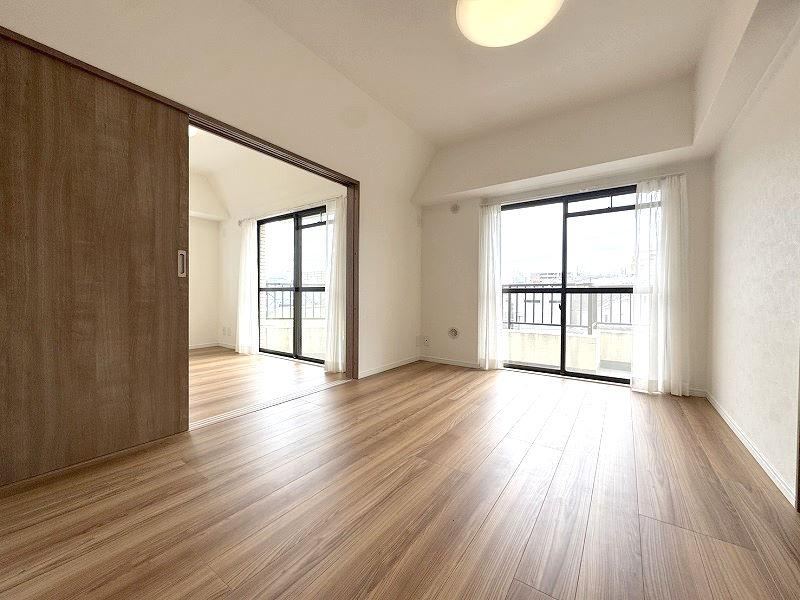 3LDK apartment in Nakano Ward, Tokyo - Photo 1