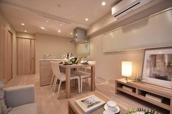 2LDK apartment in Meguro Ward, Tokyo - Photo 1
