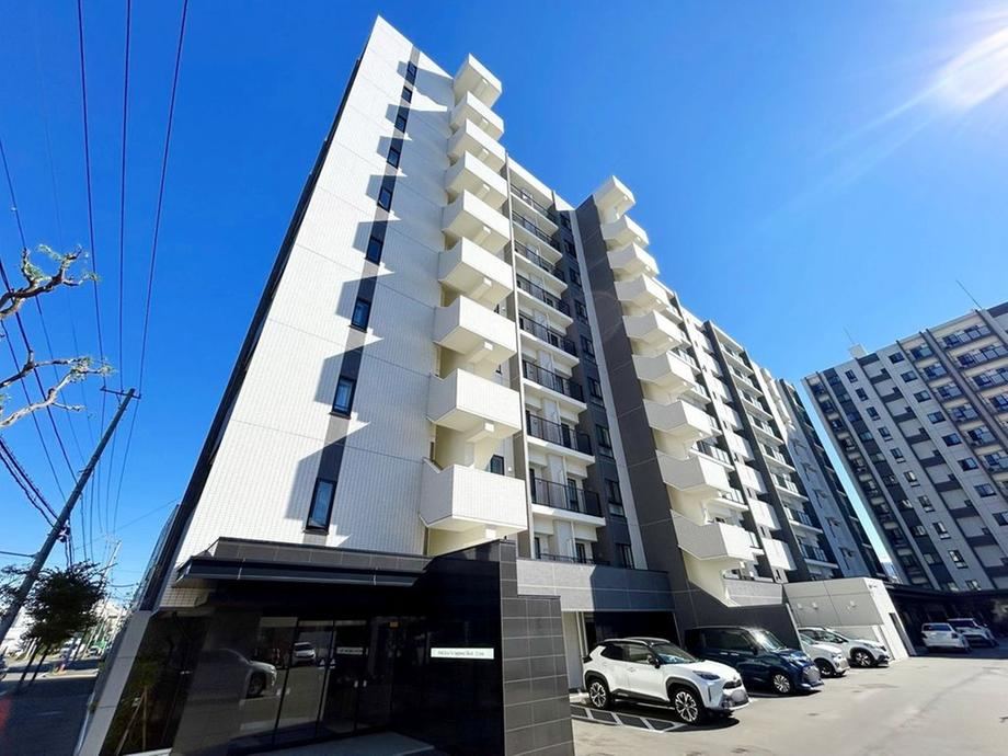 3LDK apartment in Nishi Ward, Sapporo, Hokkaido - Photo 1