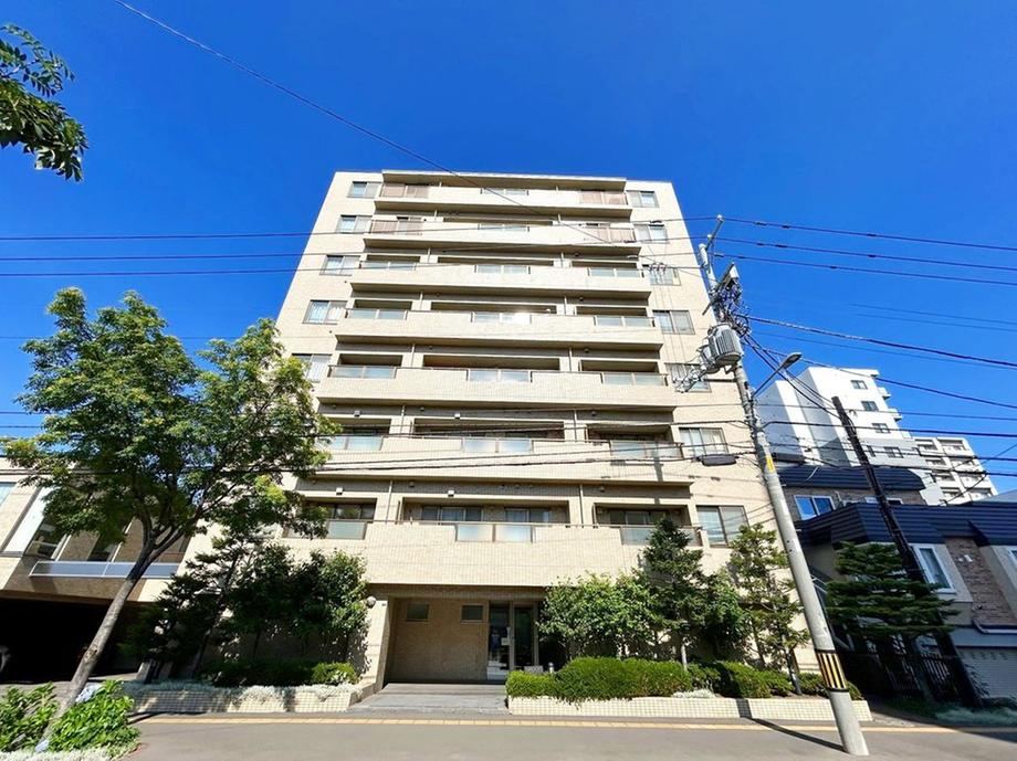 1LDK apartment in Chuo Ward, Sapporo, Hokkaido - Photo 1