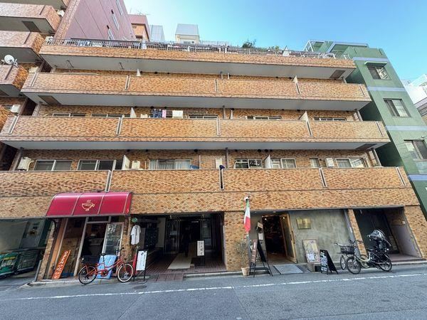 1LDK apartment in Shinagawa Ward, Tokyo - Photo 1