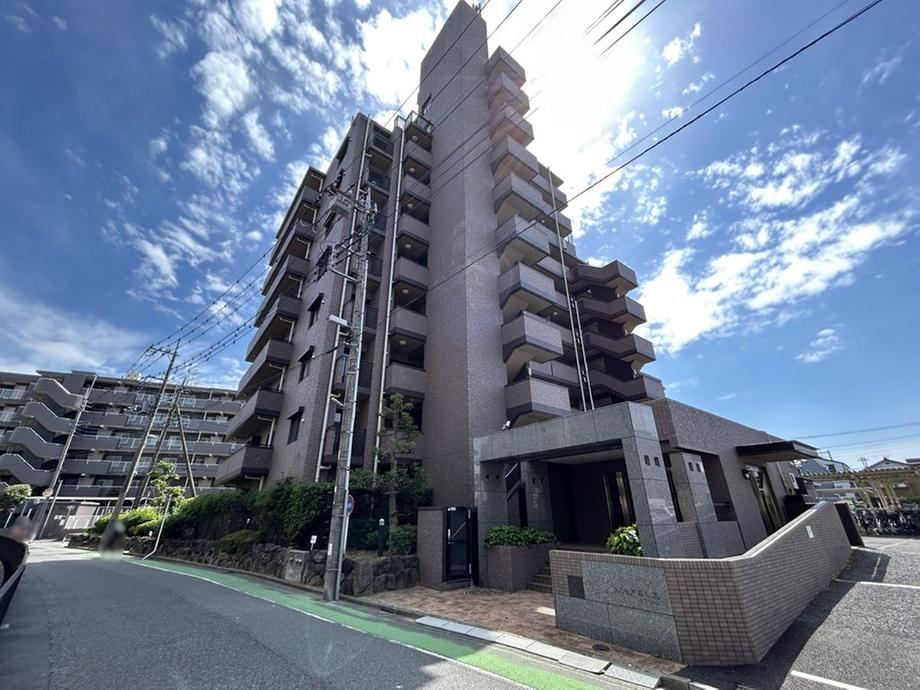 3LDK apartment in Toda, Saitama - Photo 1
