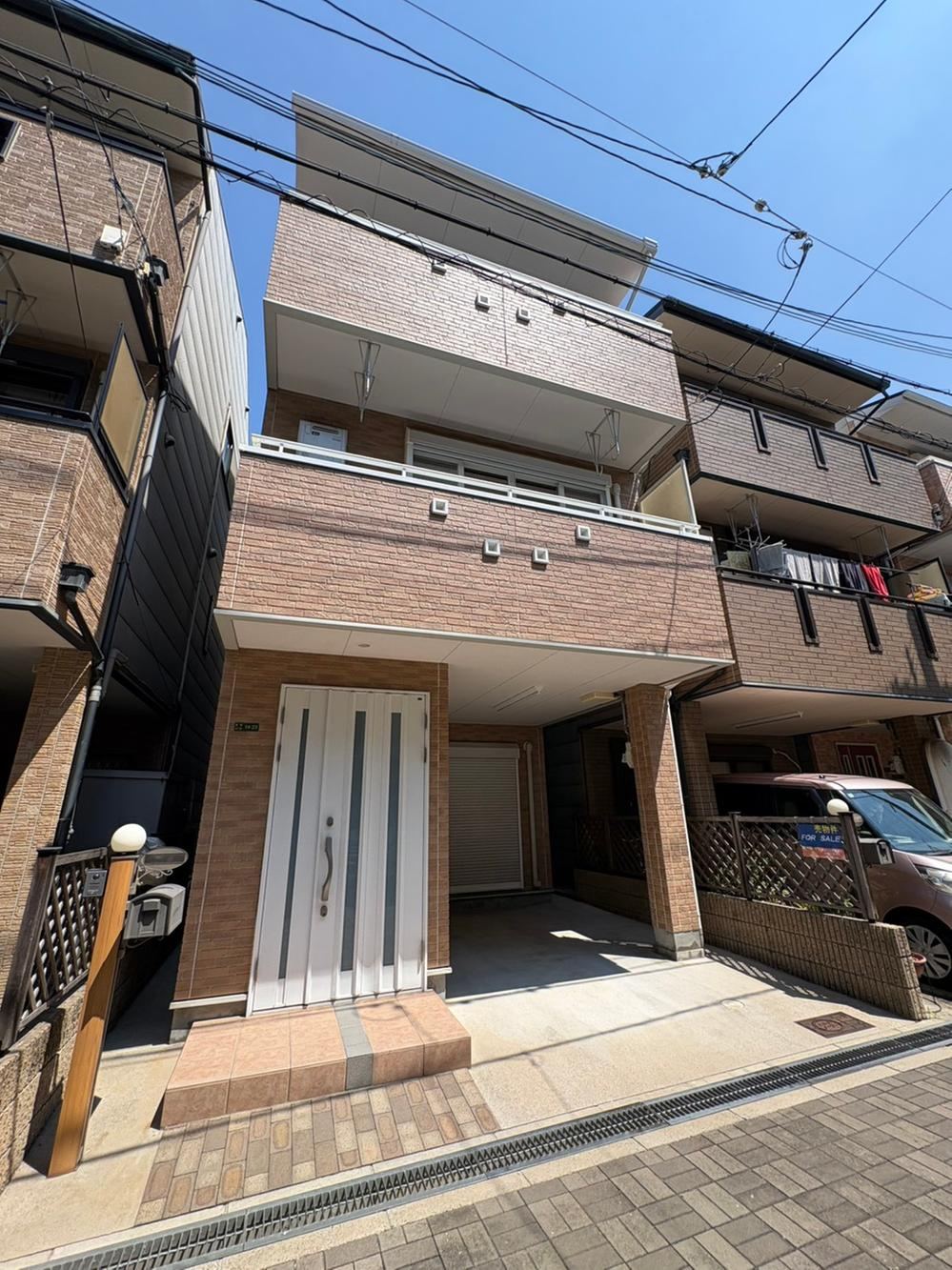 4LDK house in Taisho Ward, Osaka - Photo 1