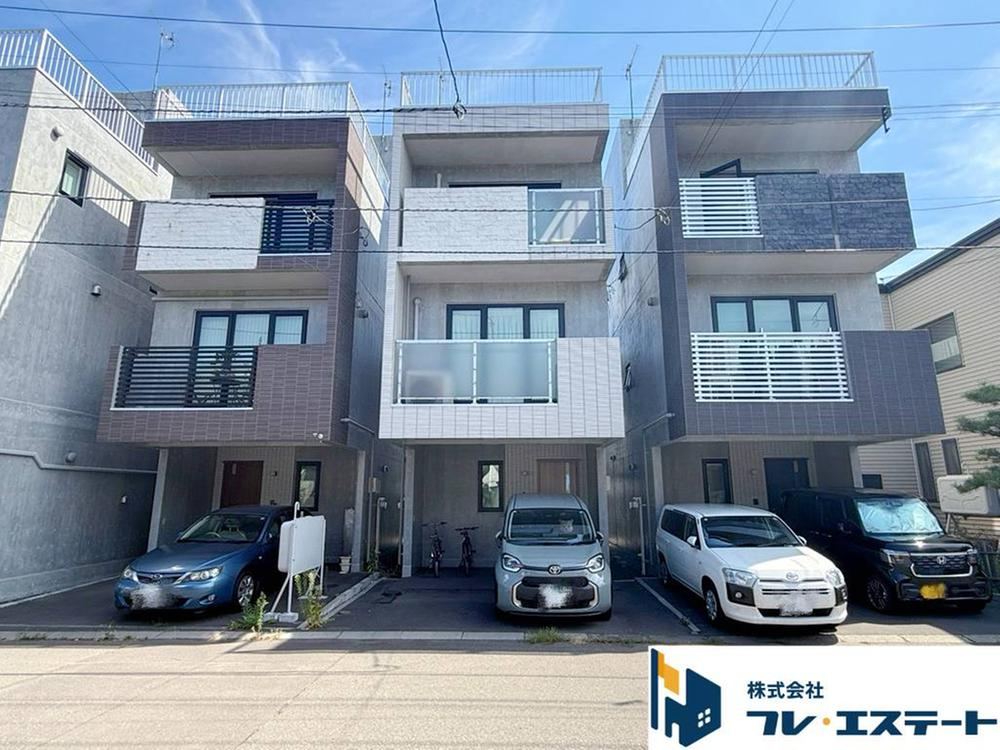 4LDK house in Higashi Ward, Sapporo, Hokkaido - Photo 1