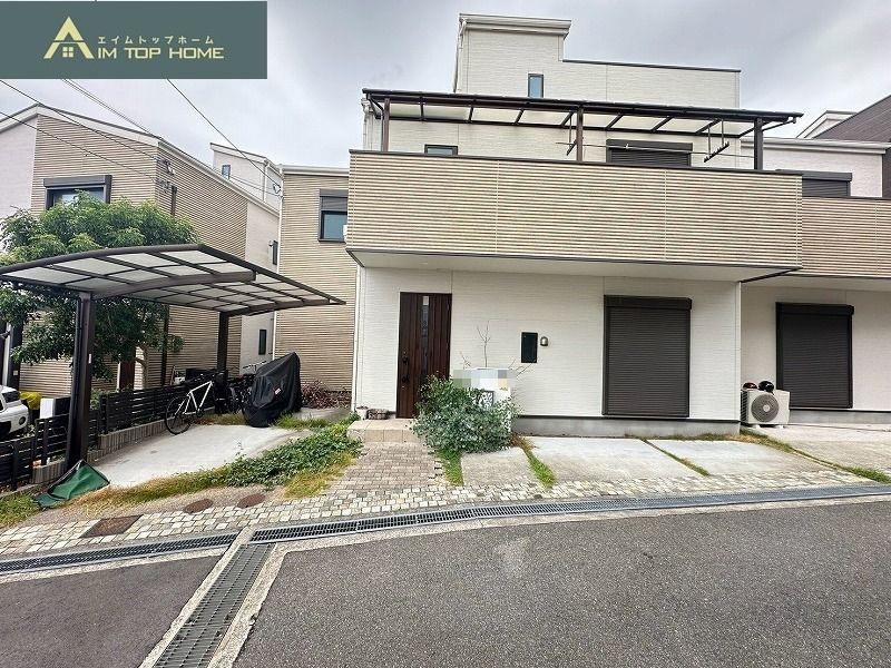 4LDK house in Higashiosaka, Osaka - Photo 1