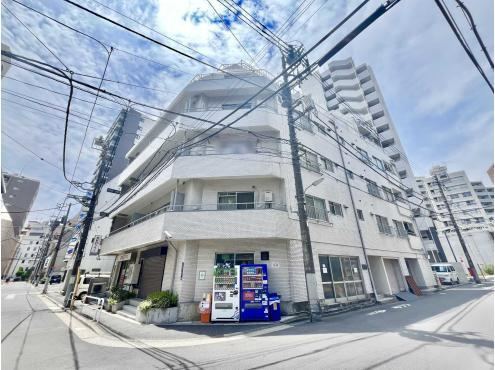 1LDK+S apartment in Shinagawa Ward, Tokyo - Photo 1