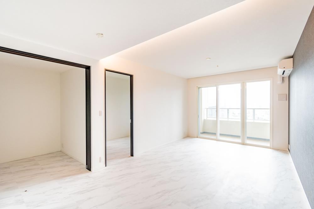 3LDK apartment in Minato Ward, Tokyo - Photo 1