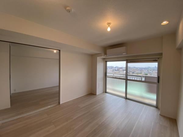 2LDK+S apartment in Katsushika Ward, Tokyo - Photo 1