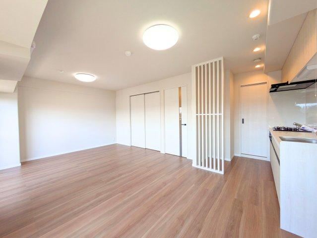 2LDK apartment in Matsuyama, Ehime - Photo 1