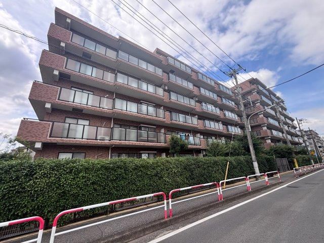 3LDK apartment in Narashino, Chiba - Photo 1