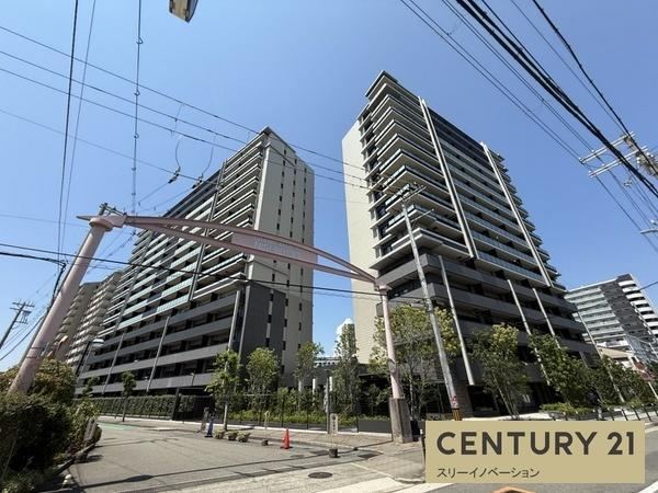 3LDK apartment in Konohana Ward, Osaka - Photo 1