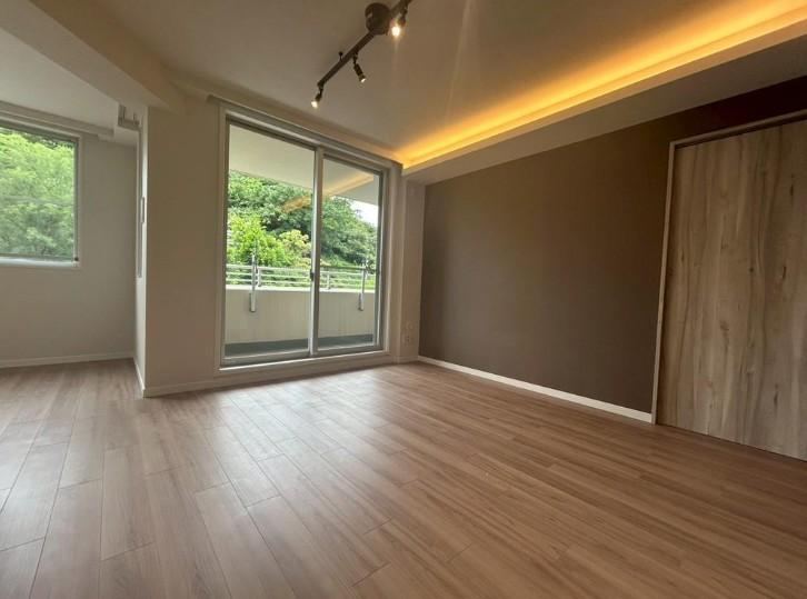 3LDK apartment in Naka Ward, Yokohama, Kanagawa - Photo 1