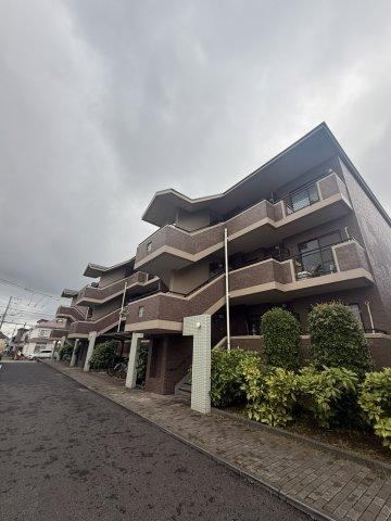 3LDK apartment in Kashiwa, Chiba - Photo 1