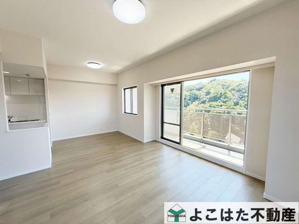 4LDK apartment in Inagi, Tokyo - Photo 1