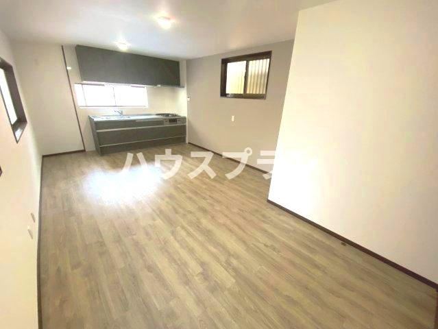 5LDK house in Moriguchi, Osaka - Photo 1