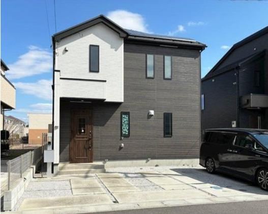 5LDK house in Kawajima, Hiki District, Saitama - Photo 1