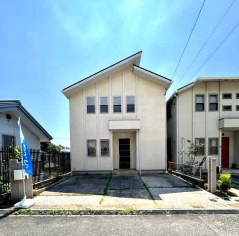 4LDK house in Higashinada Ward, Kobe, Hyogo - Photo 1