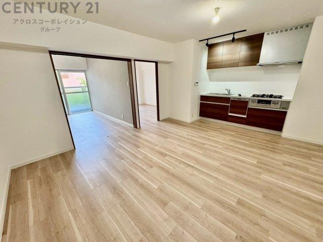 3LDK apartment in Takarazuka, Hyogo - Photo 1