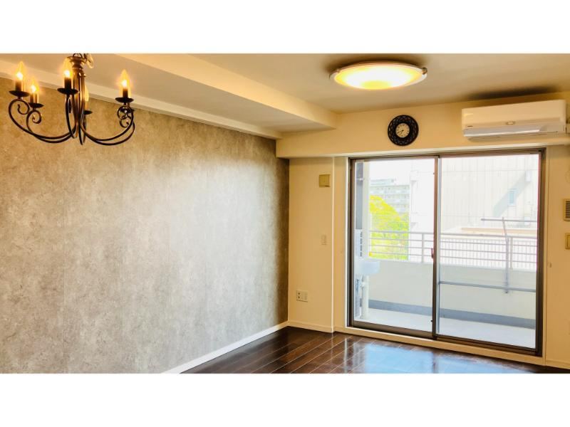3LDK apartment in Toyota, Aichi - Photo 1