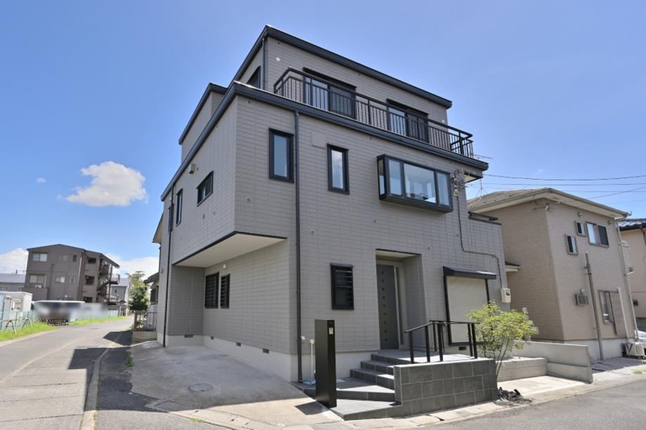 4LDK+S house in Soka, Saitama - Photo 1