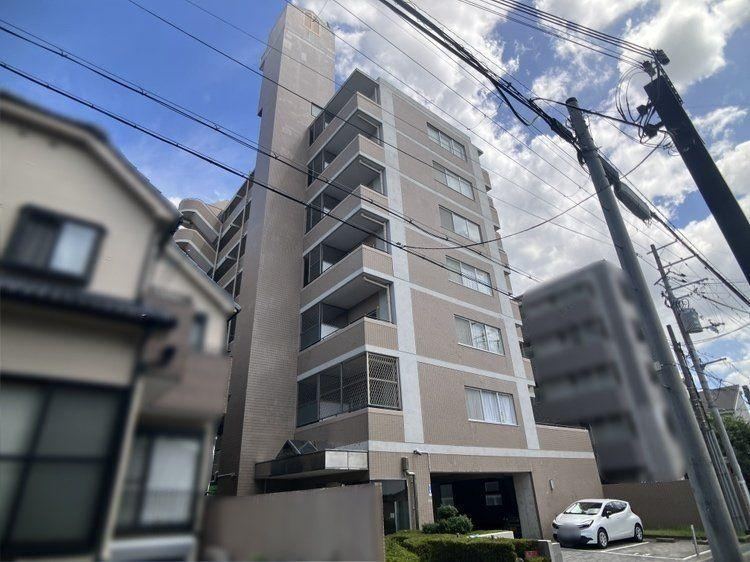 2LDK apartment in Itami, Hyogo - Photo 1