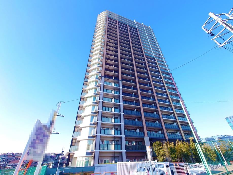 2LDK apartment in Asahi Ward, Yokohama, Kanagawa - Photo 1