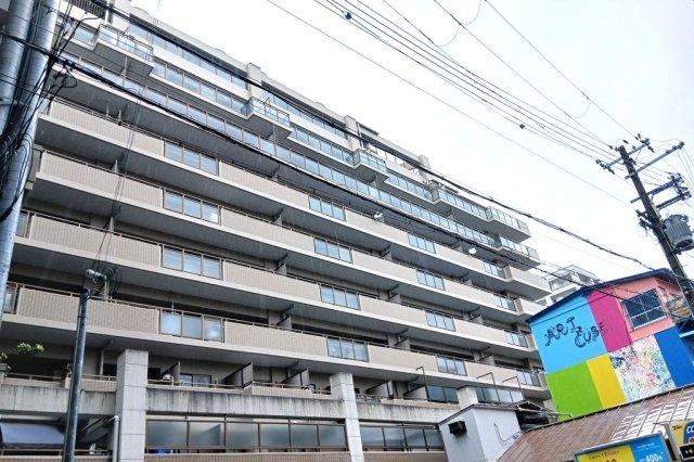 2LDK apartment in Chuo Ward, Kobe, Hyogo - Photo 1