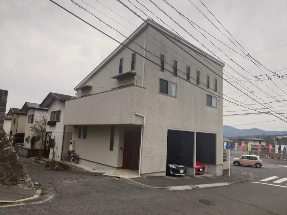 4LDK house in Saeki Ward, Hiroshima - Photo 1