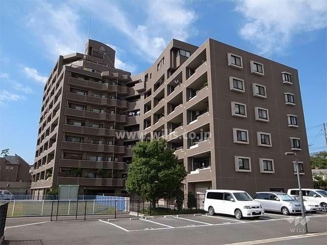 2LDK apartment in Suita, Osaka - Photo 1