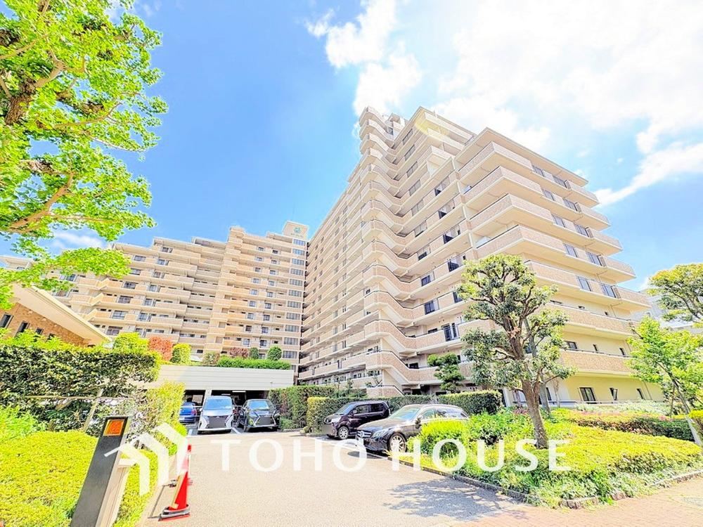 3LDK apartment in Chofu, Tokyo - Photo 1