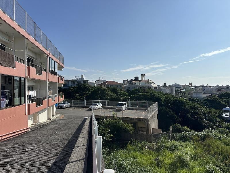 2DK apartment in Naha, Okinawa - photo 2