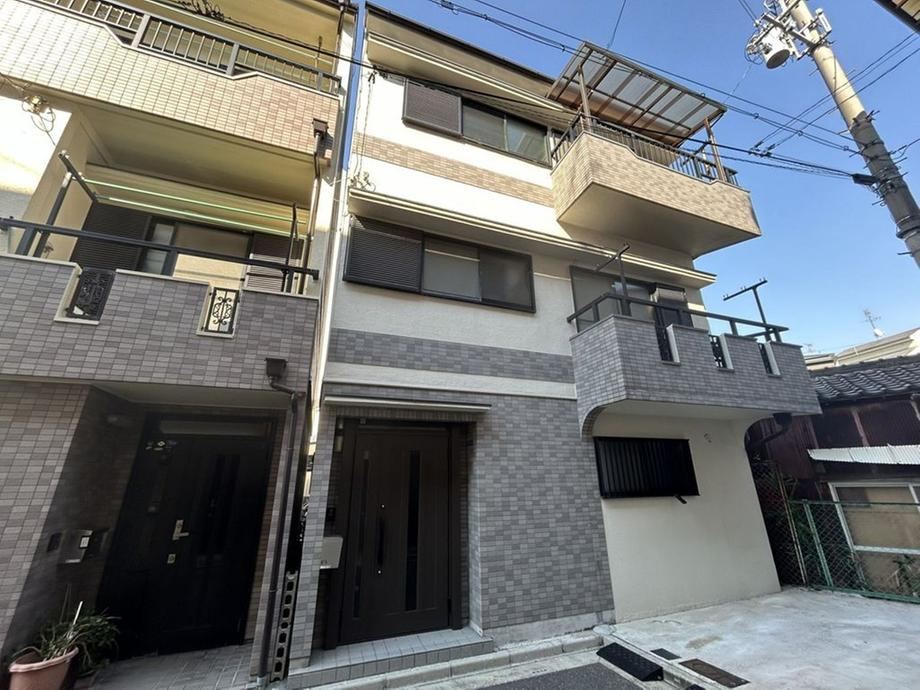3LDK house in Asahi Ward, Osaka - Photo 1