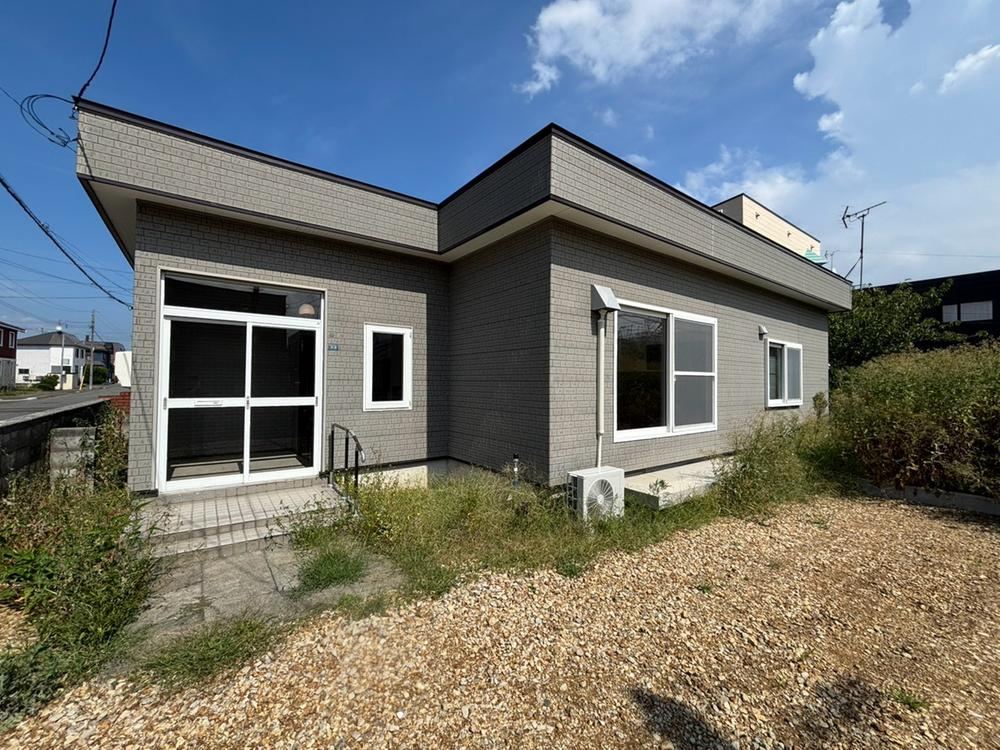 2LDK house in Kita Ward, Sapporo, Hokkaido - Photo 1