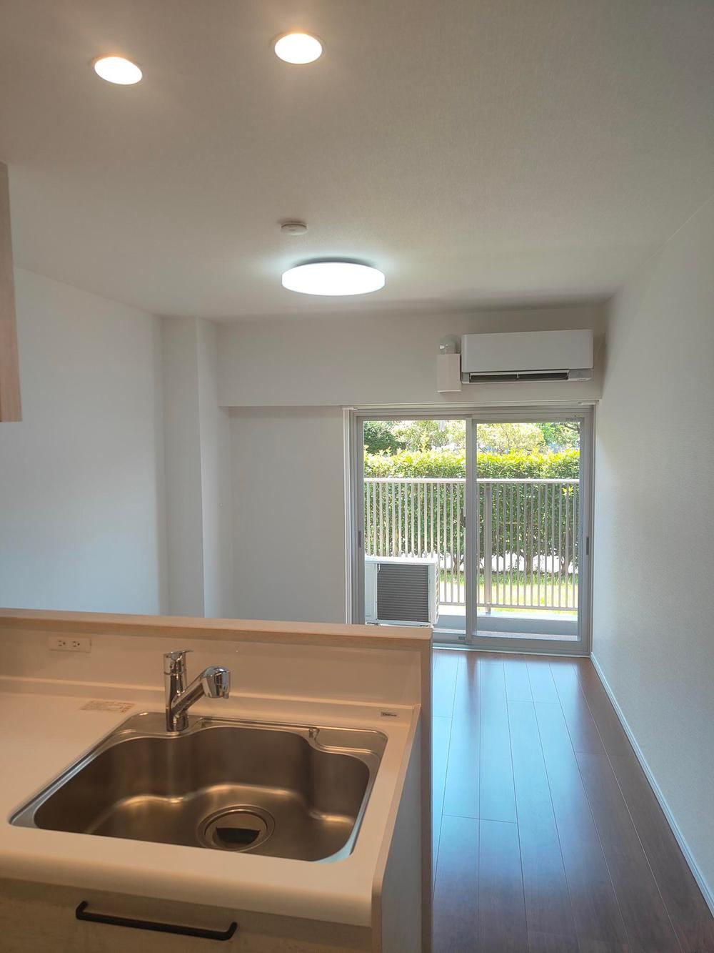 2LDK apartment in Totsuka Ward, Yokohama, Kanagawa - Photo 1