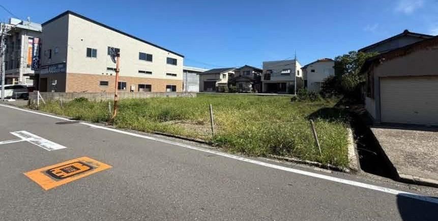 125 m² land in Kanazawa, Ishikawa - Photo 1