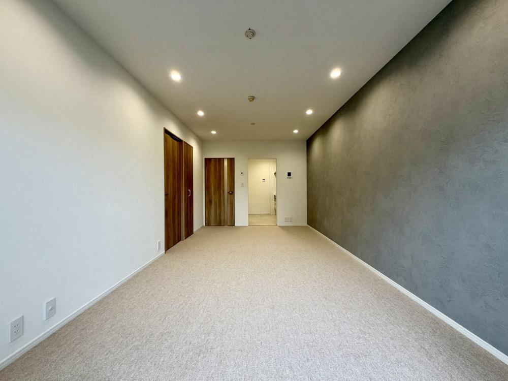 3LDK apartment in Mitaka, Tokyo - Photo 1
